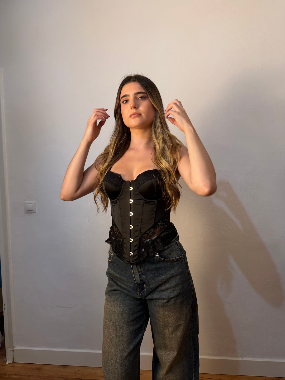 CORSÉ BLACK