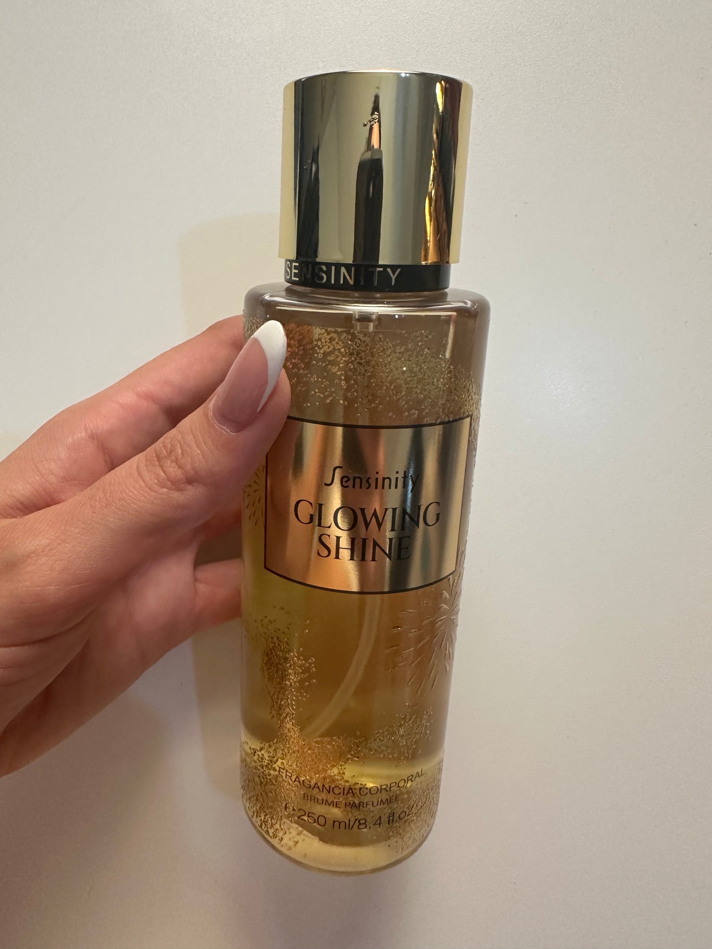 FRAGANCIA CORPORAL GLOWING SHINE